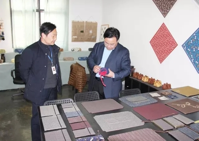 中共二七區委辦公室常務副主任馮沛一行蒞臨瑞光創意工廠指導工作